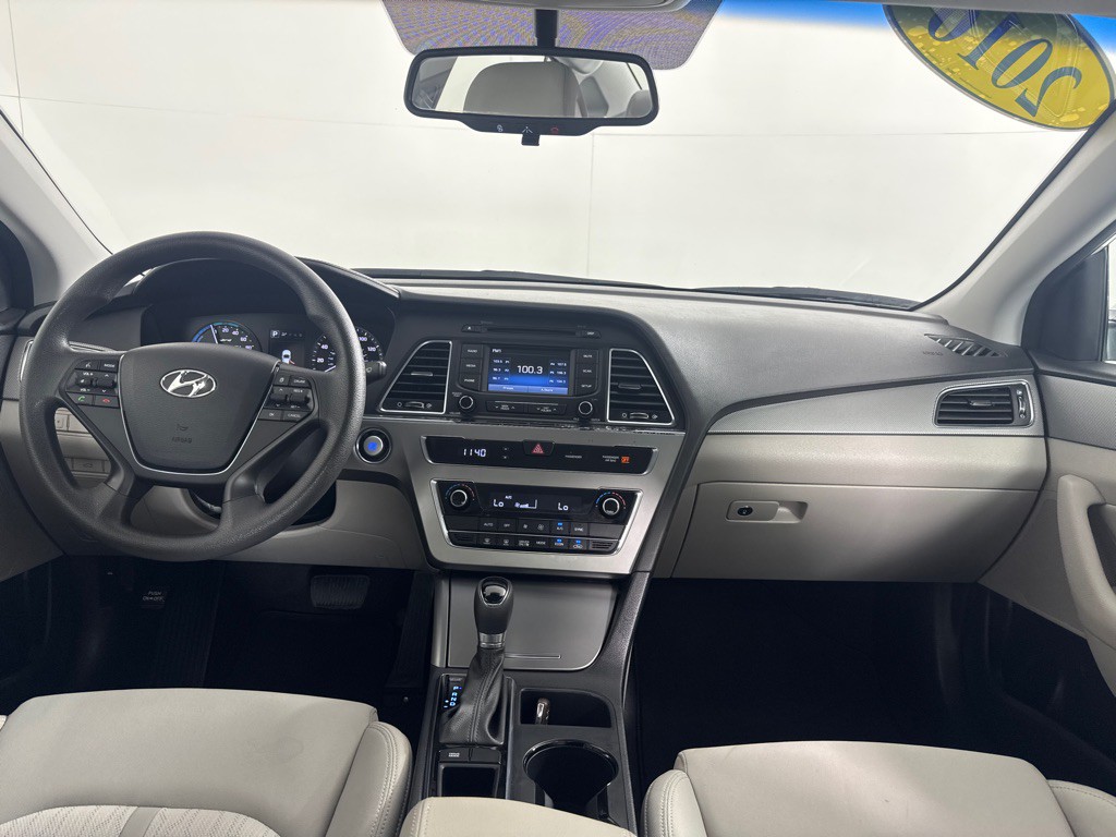 2016 Hyundai Sonata Image 25