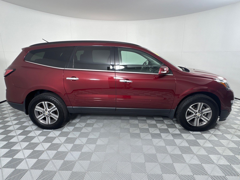2017 Chevrolet Traverse Image 4