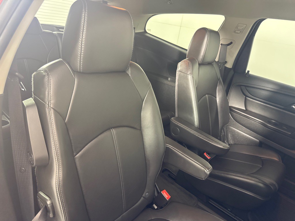 2017 Chevrolet Traverse Image 25