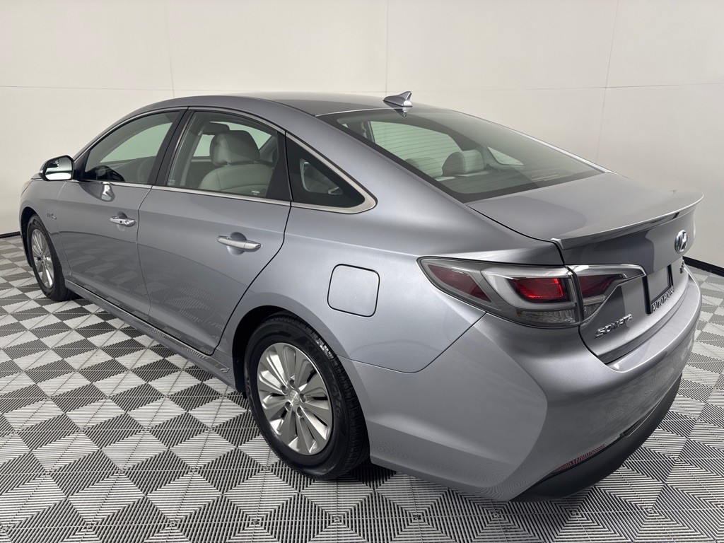 2016 Hyundai Sonata Image 8