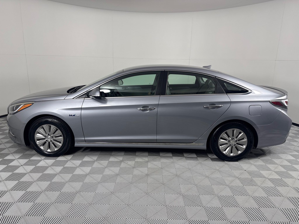 2016 Hyundai Sonata Image 9