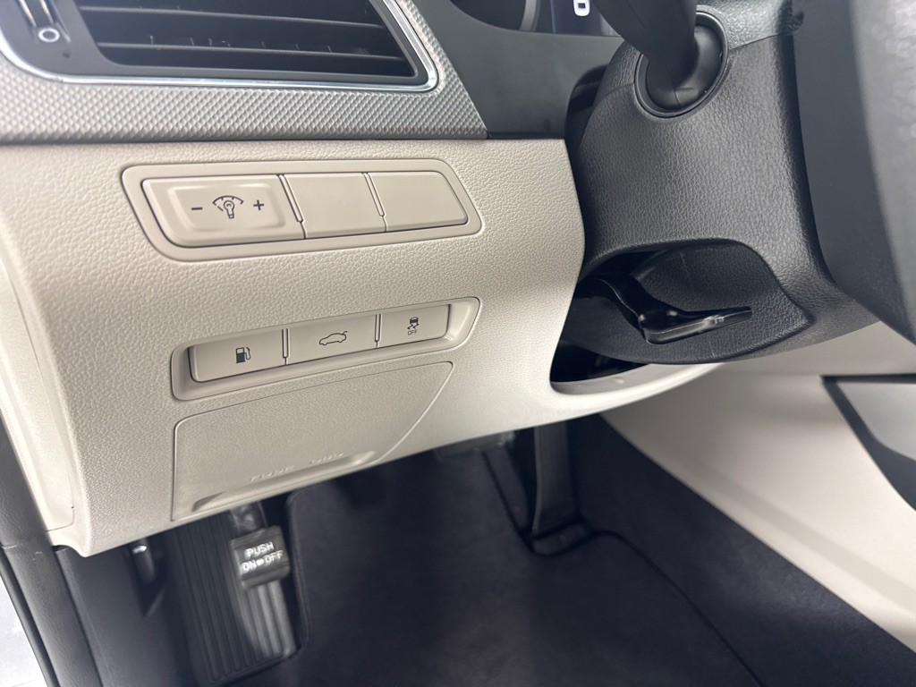 2016 Hyundai Sonata Image 13