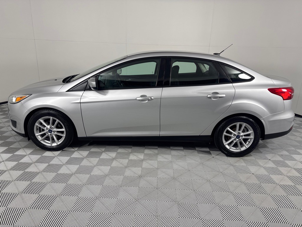 2018 Ford Focus Image 9