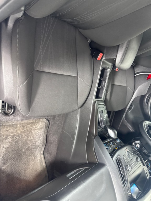 2018 Ford Focus Image 25