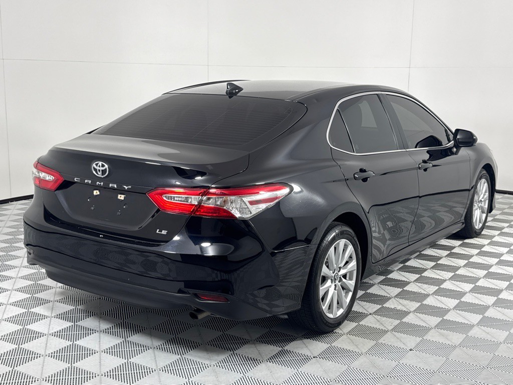 2019 Toyota Camry Image 5