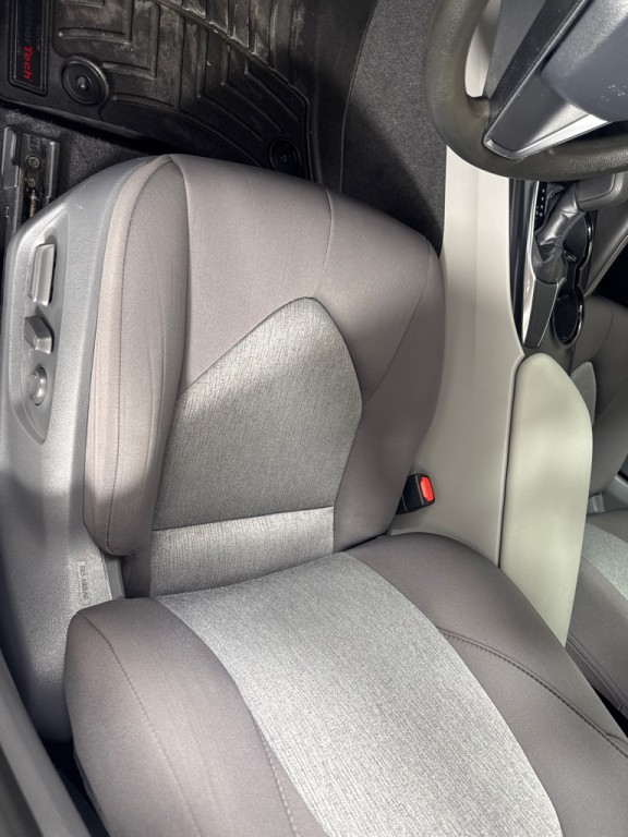 2019 Toyota Camry Image 14