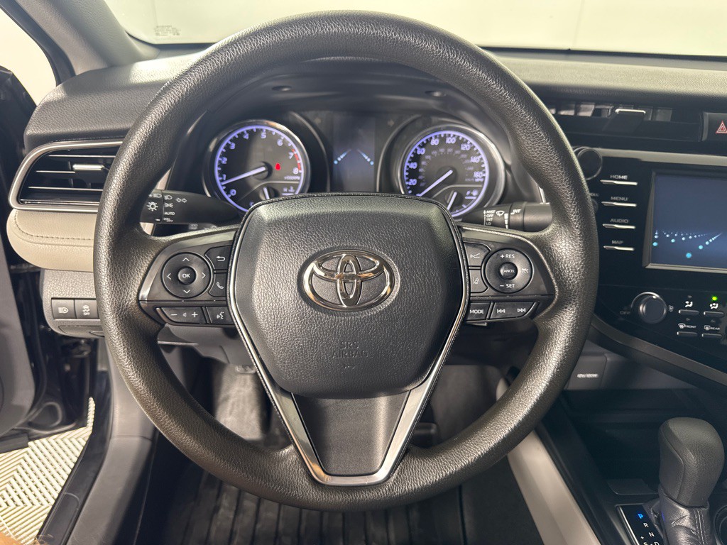 2019 Toyota Camry Image 17