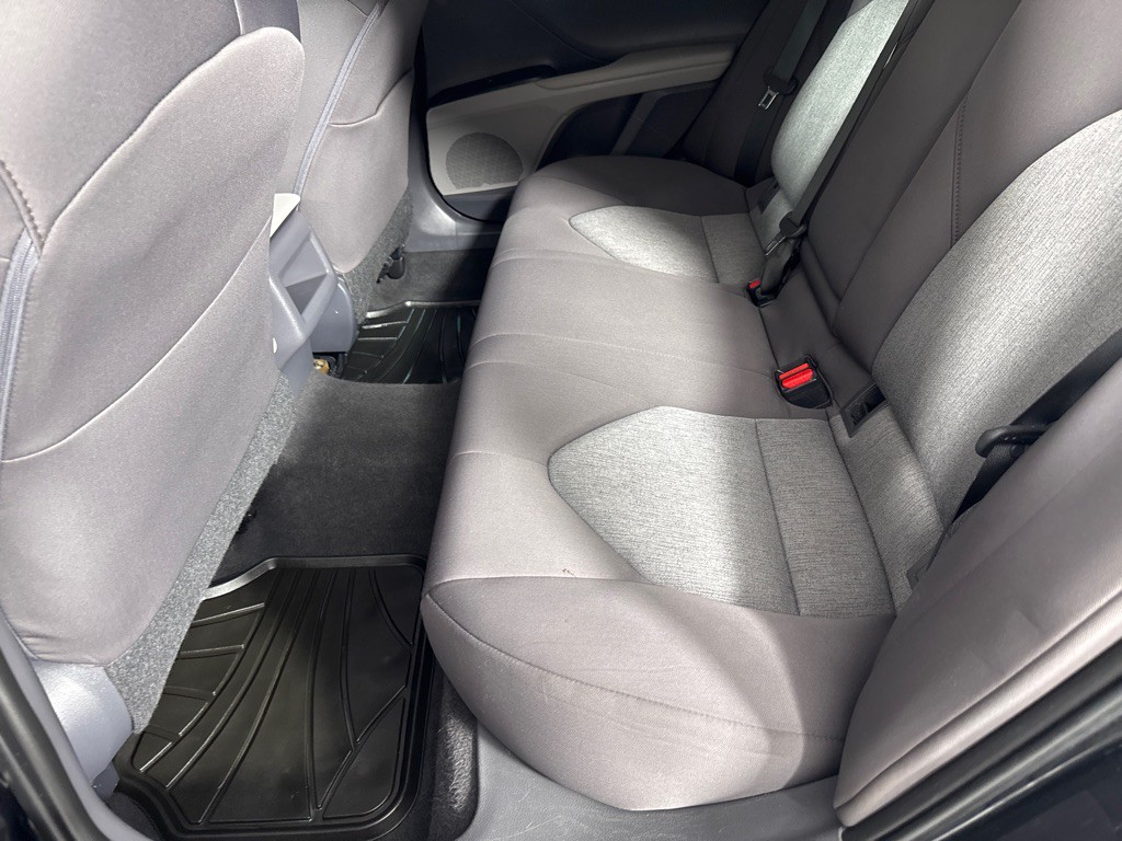 2019 Toyota Camry Image 21