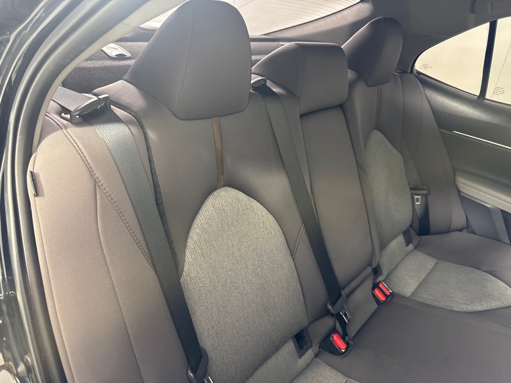 2019 Toyota Camry Image 24