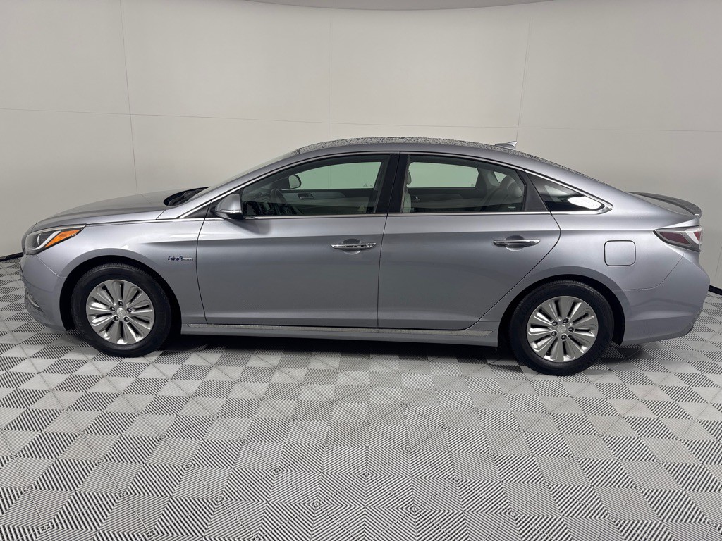 2016 Hyundai Sonata Image 8
