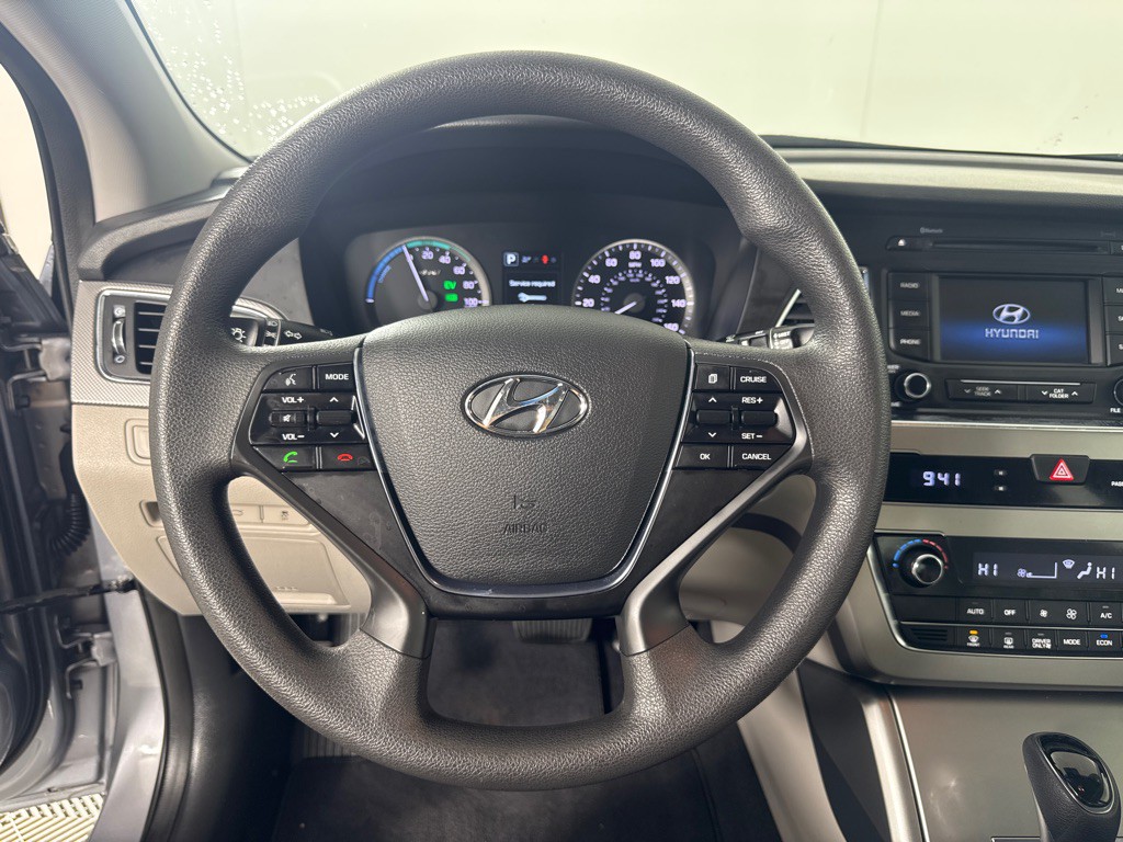 2016 Hyundai Sonata Image 16