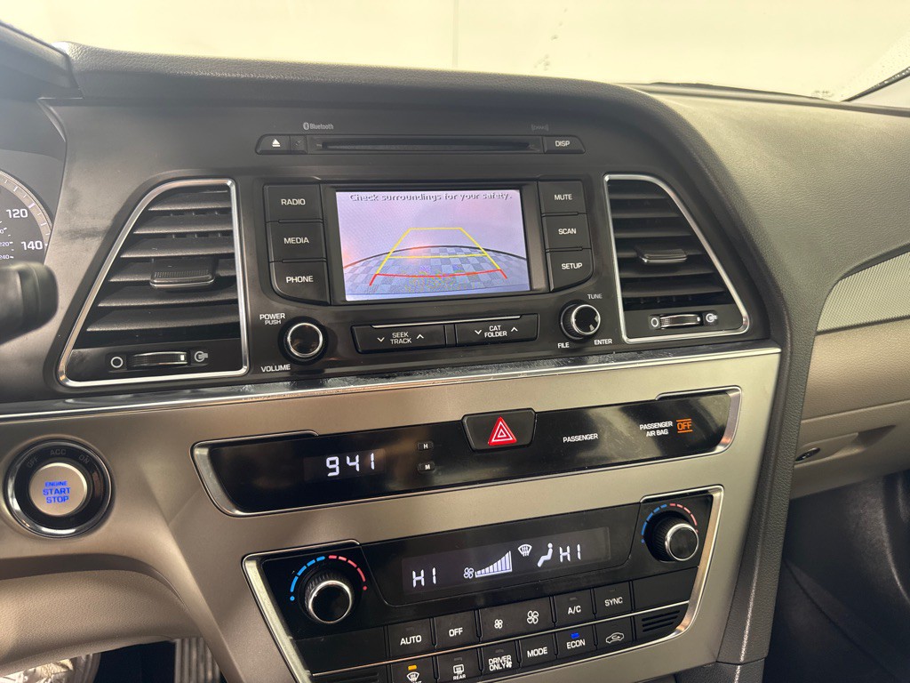 2016 Hyundai Sonata Image 18