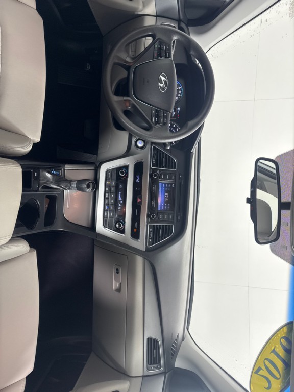 2016 Hyundai Sonata Image 25