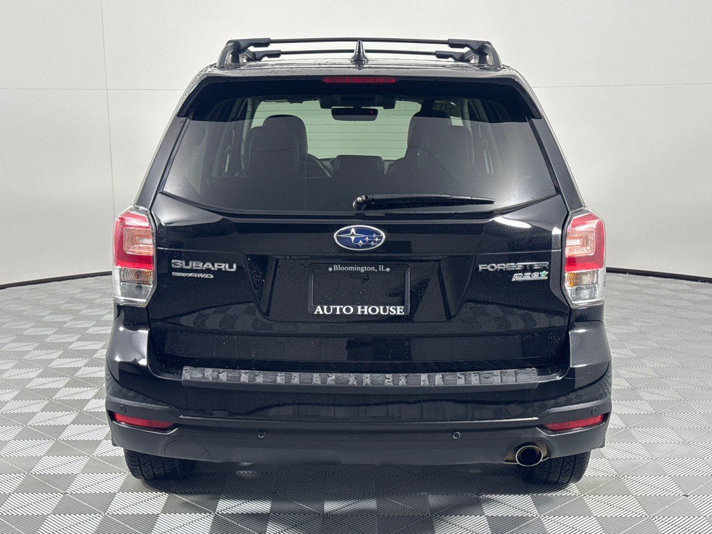2017 Subaru Forester Image 6