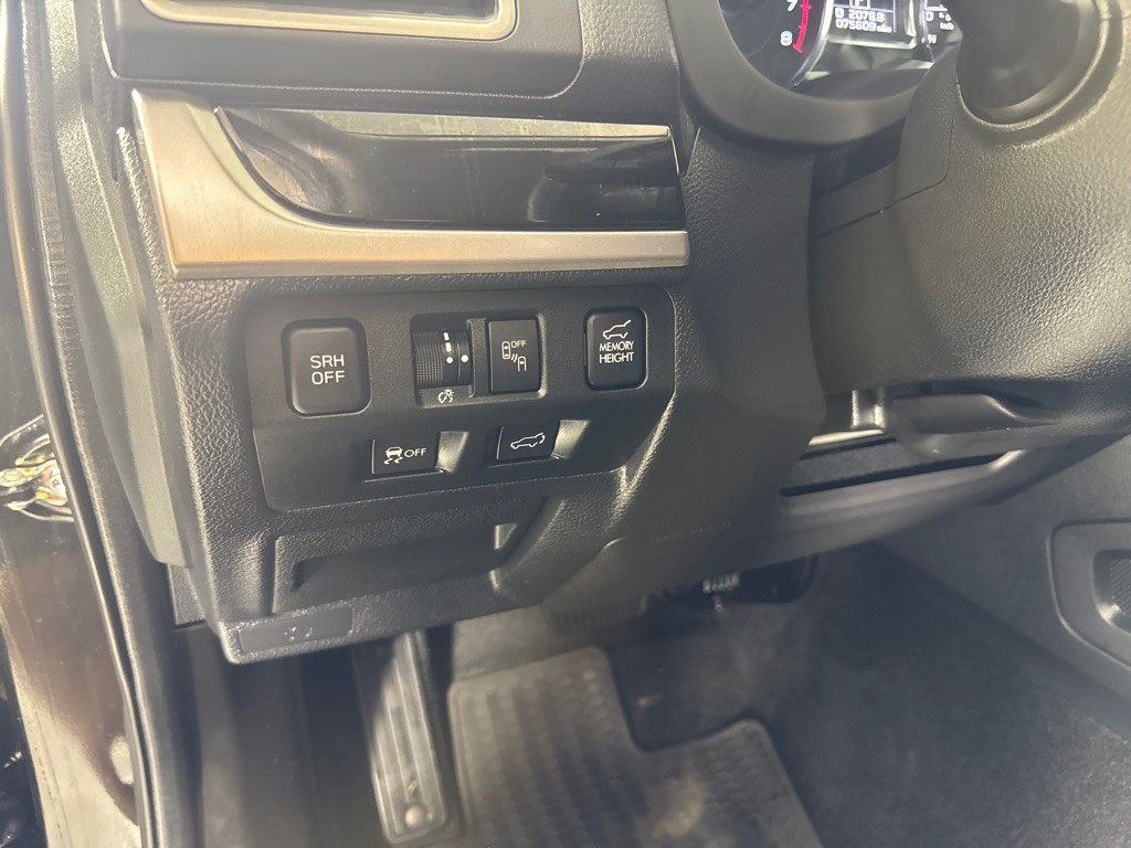 2017 Subaru Forester Image 14