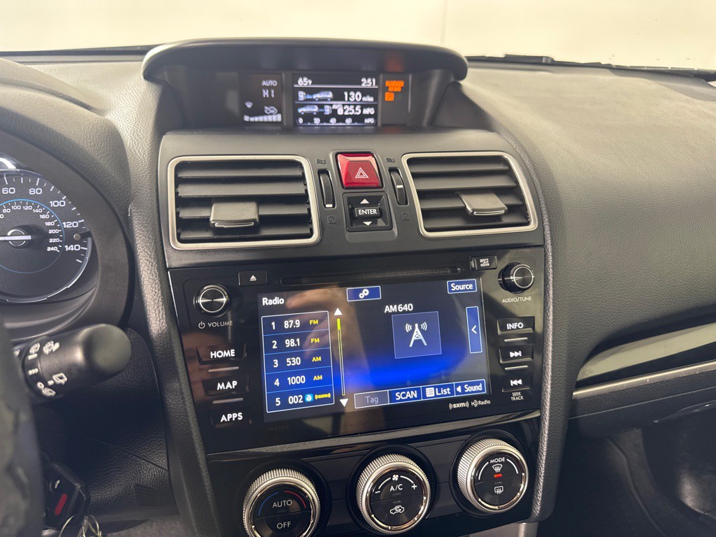 2017 Subaru Forester Image 15
