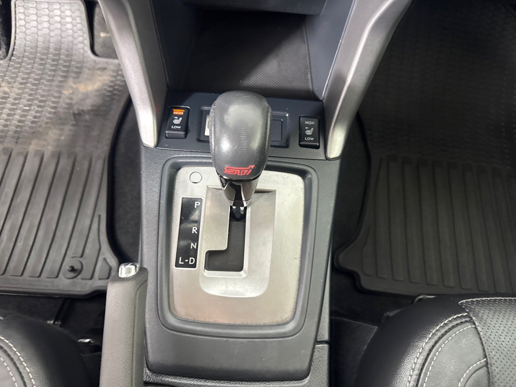 2017 Subaru Forester Image 17