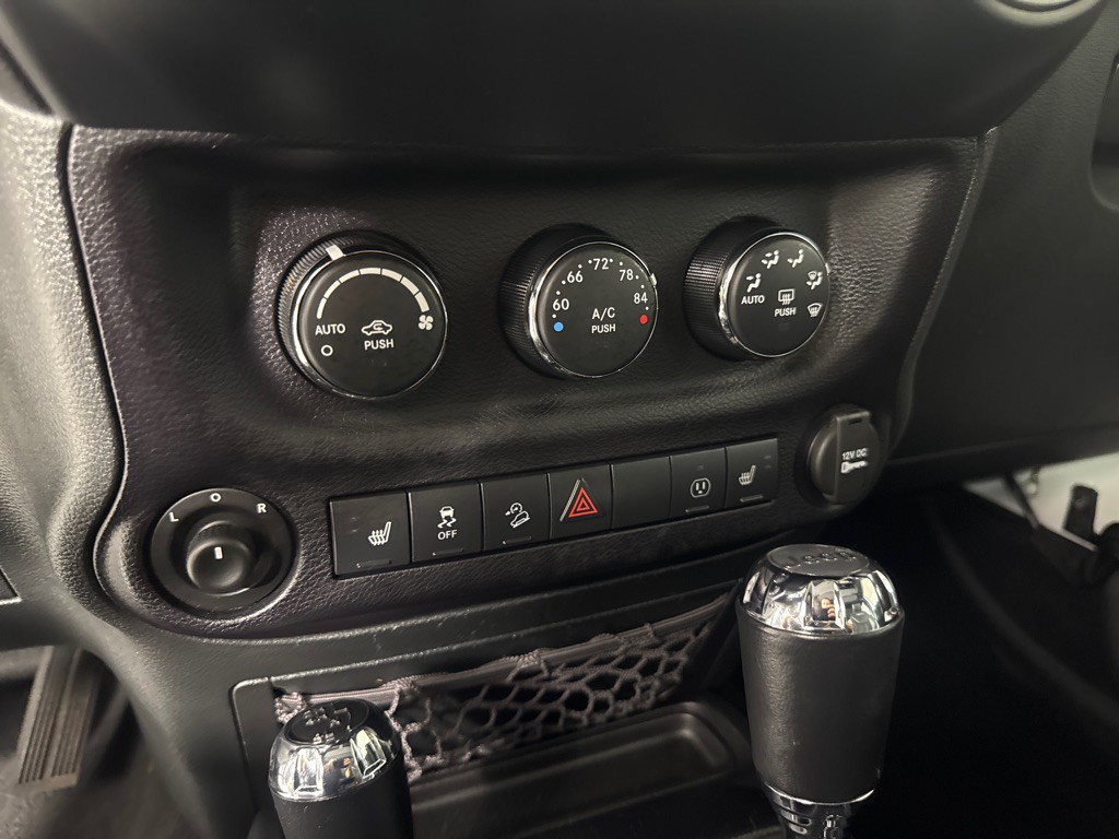 2016 Jeep Wrangler Unlimited Image 19