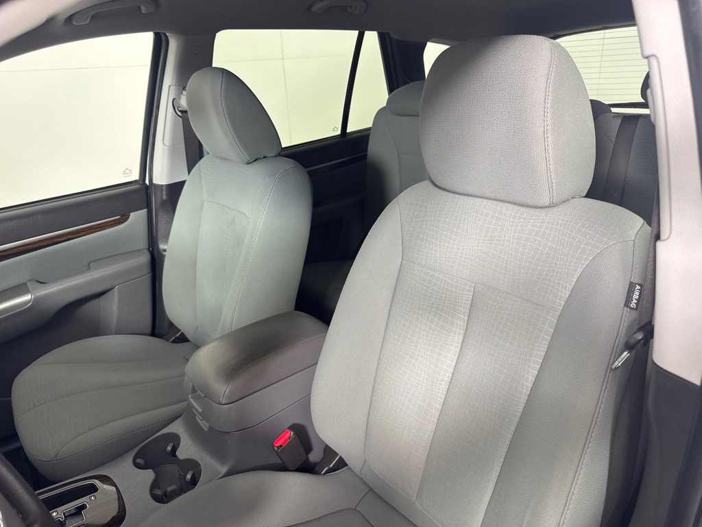 2012 Hyundai Santa Fe Image 11