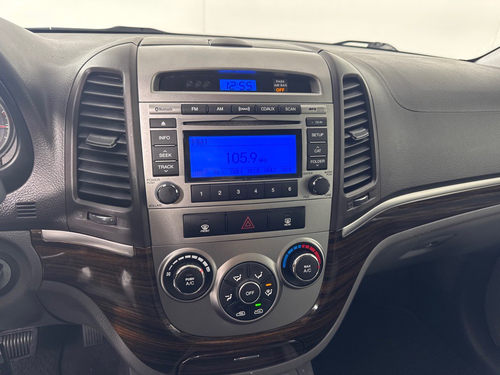 2012 Hyundai Santa Fe Image 14