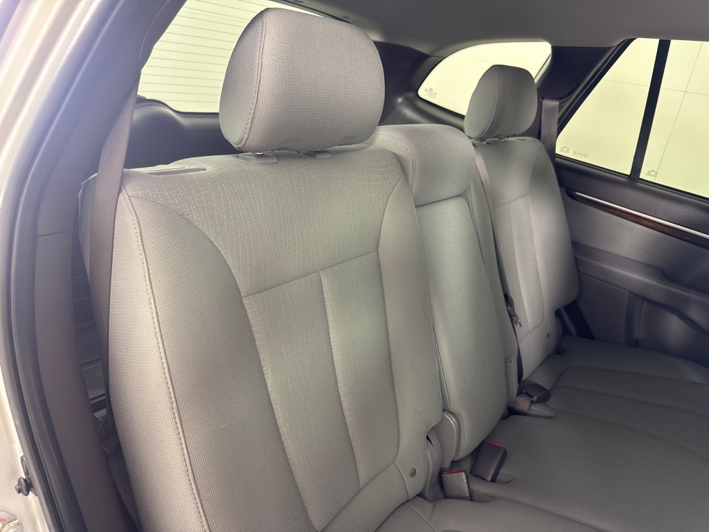 2012 Hyundai Santa Fe Image 20