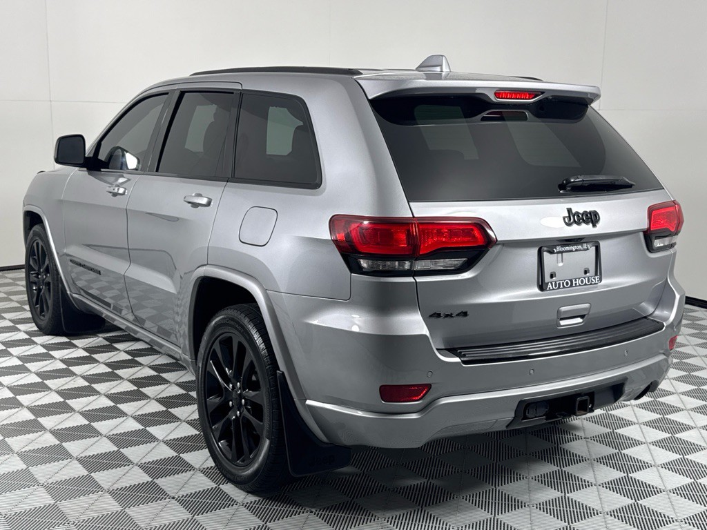 2017 Jeep Grand Cherokee Image 7