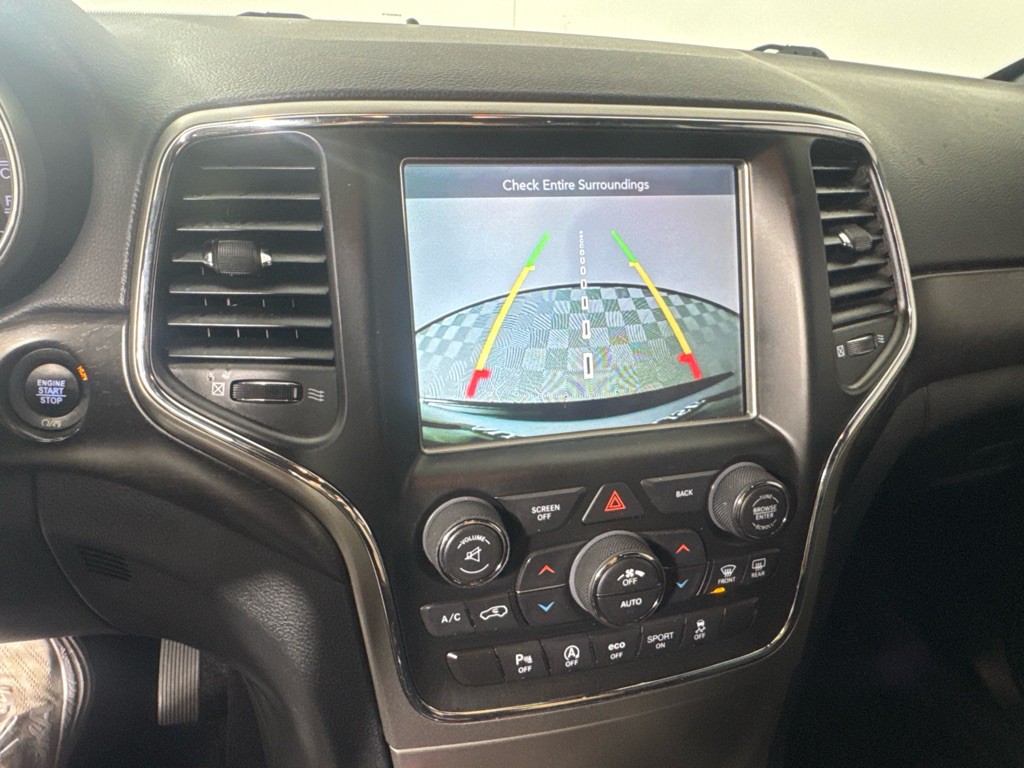 2017 Jeep Grand Cherokee Image 16