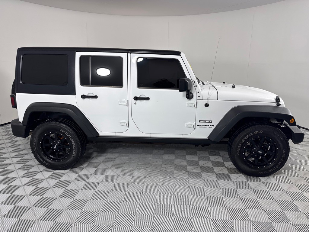 2016 Jeep Wrangler Unlimited Image 4
