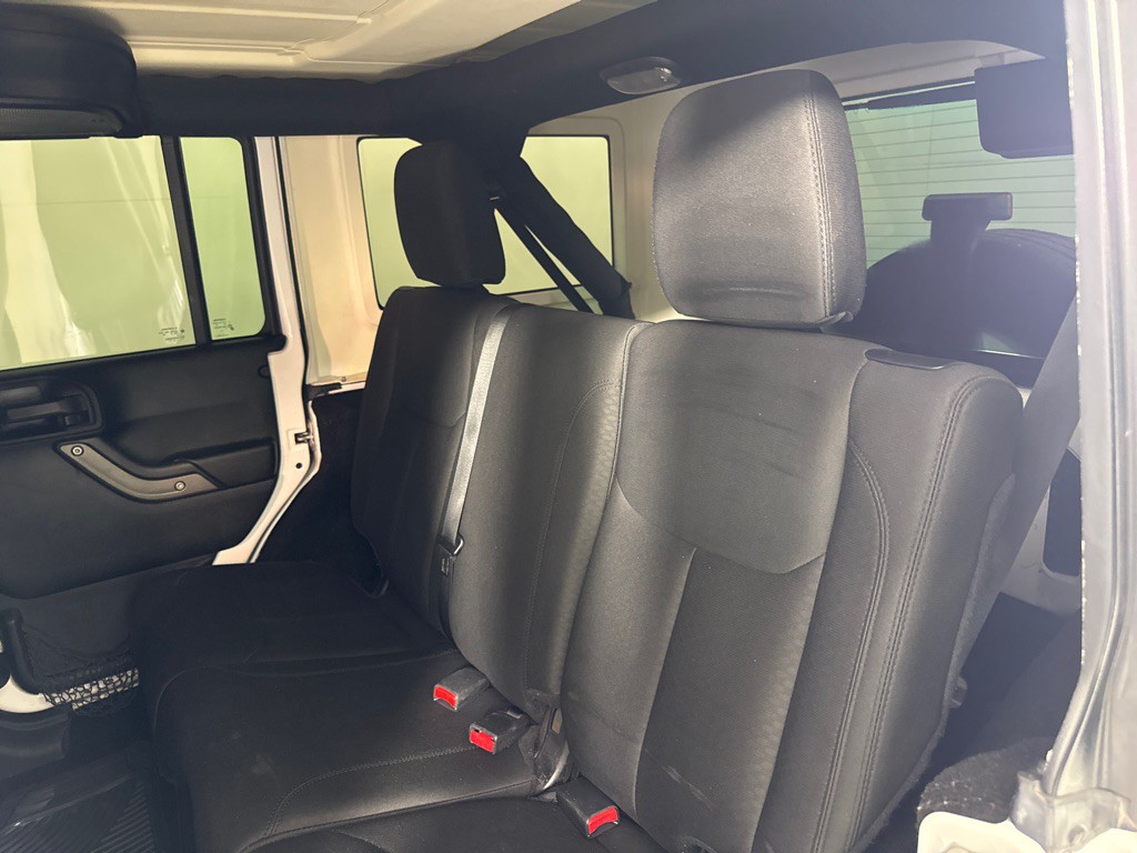 2016 Jeep Wrangler Unlimited Image 17