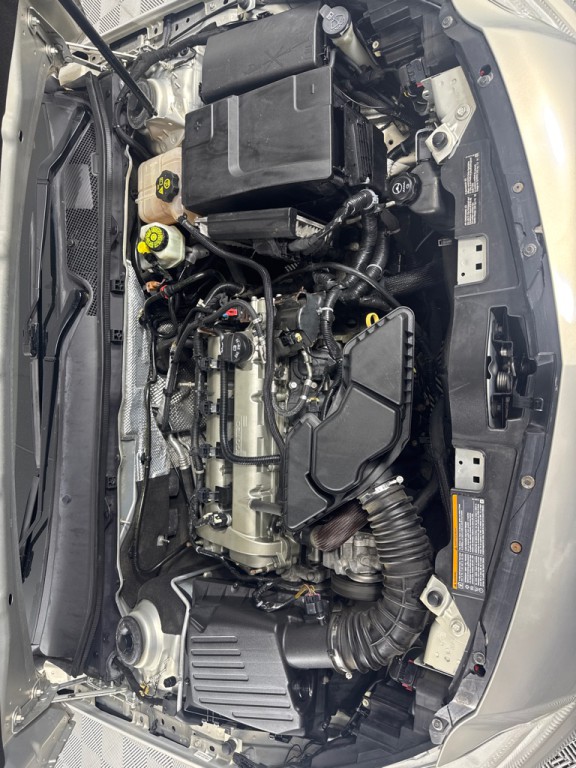 2011 Buick Regal Image 24