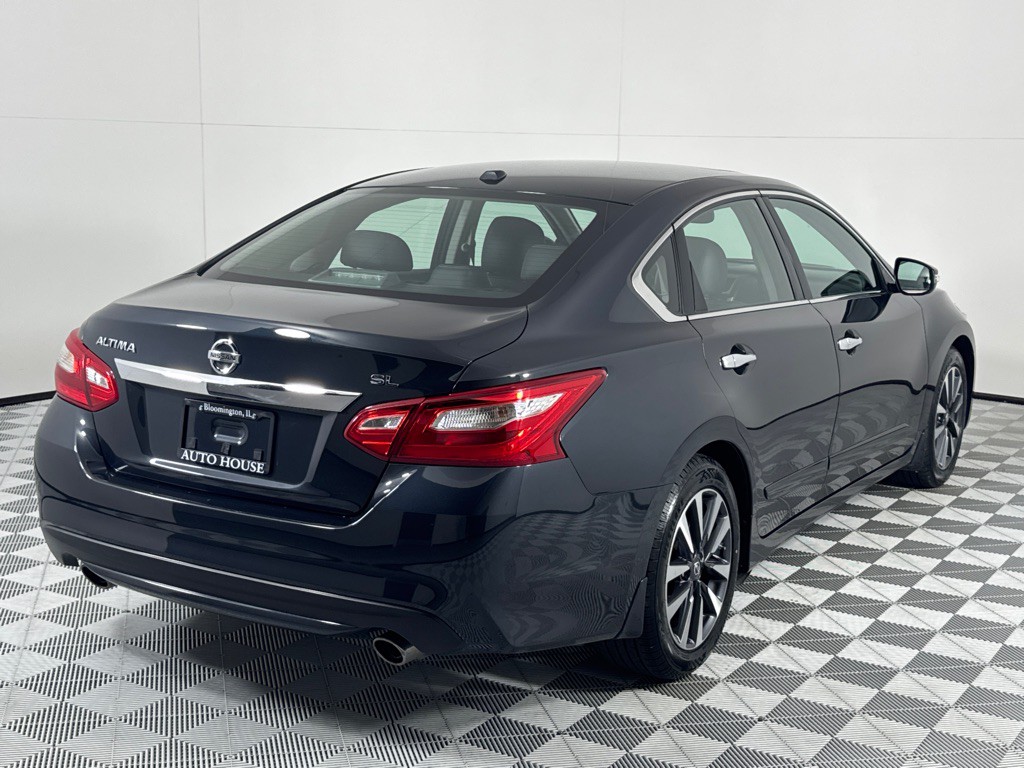 2016 Nissan Altima Image 5