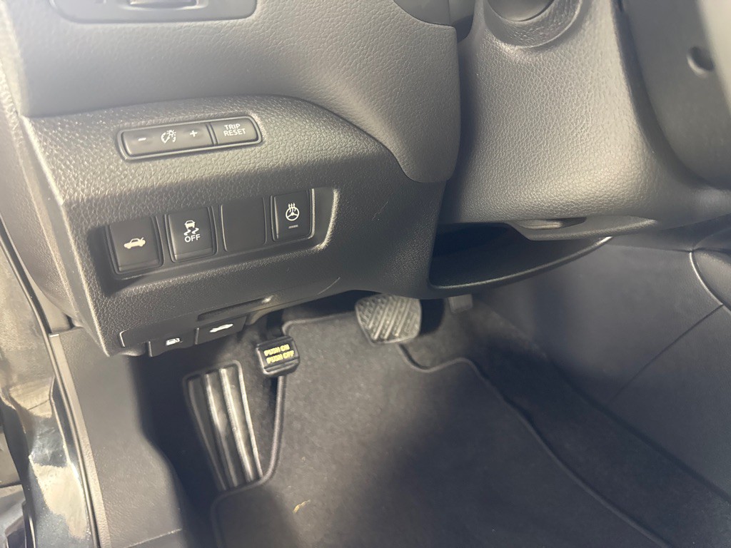 2016 Nissan Altima Image 17