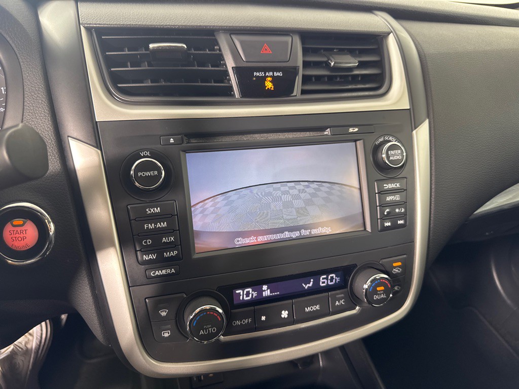 2016 Nissan Altima Image 20