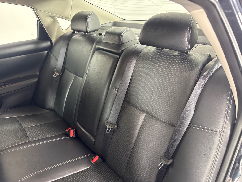2016 Nissan Altima Image 23