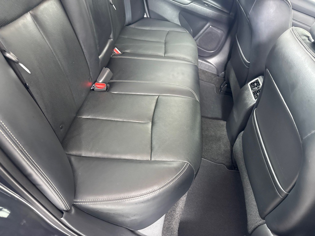 2016 Nissan Altima Image 24