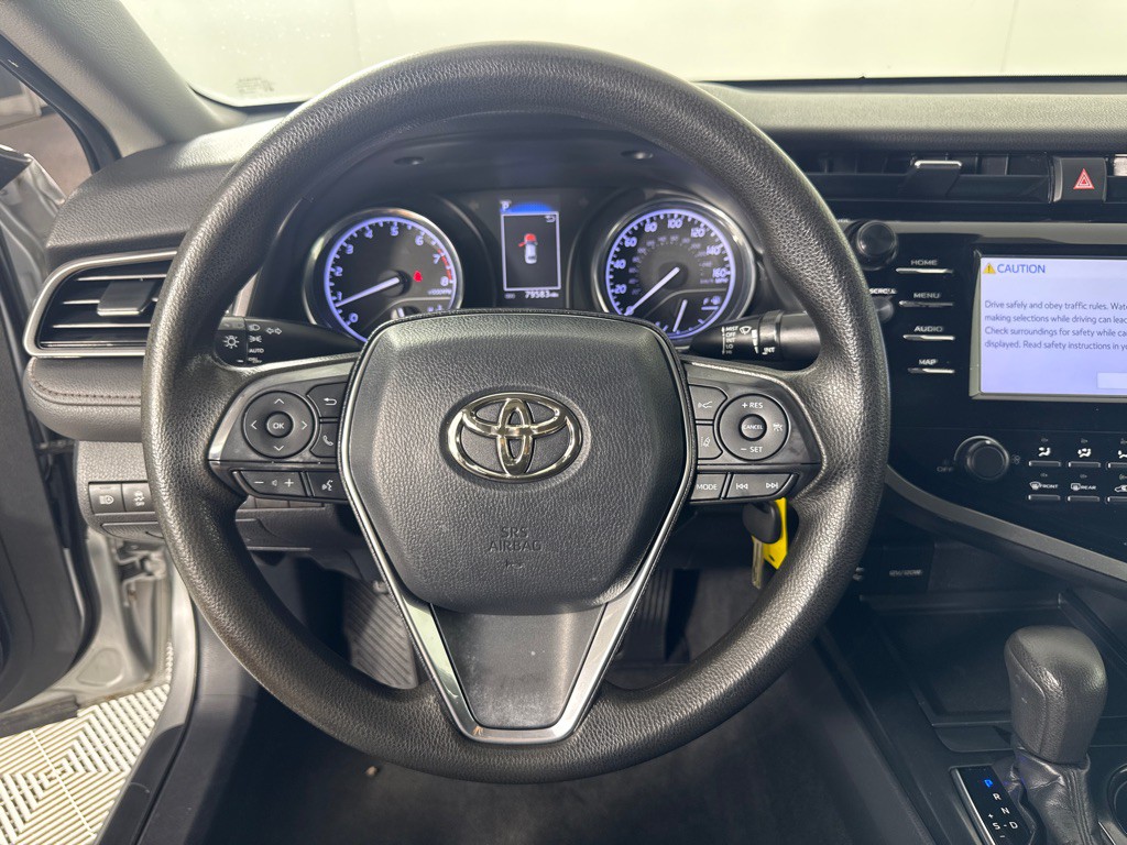 2019 Toyota Camry Image 17