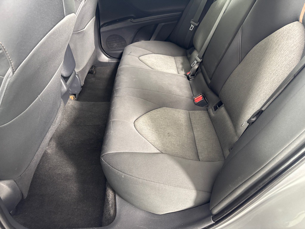 2019 Toyota Camry Image 21