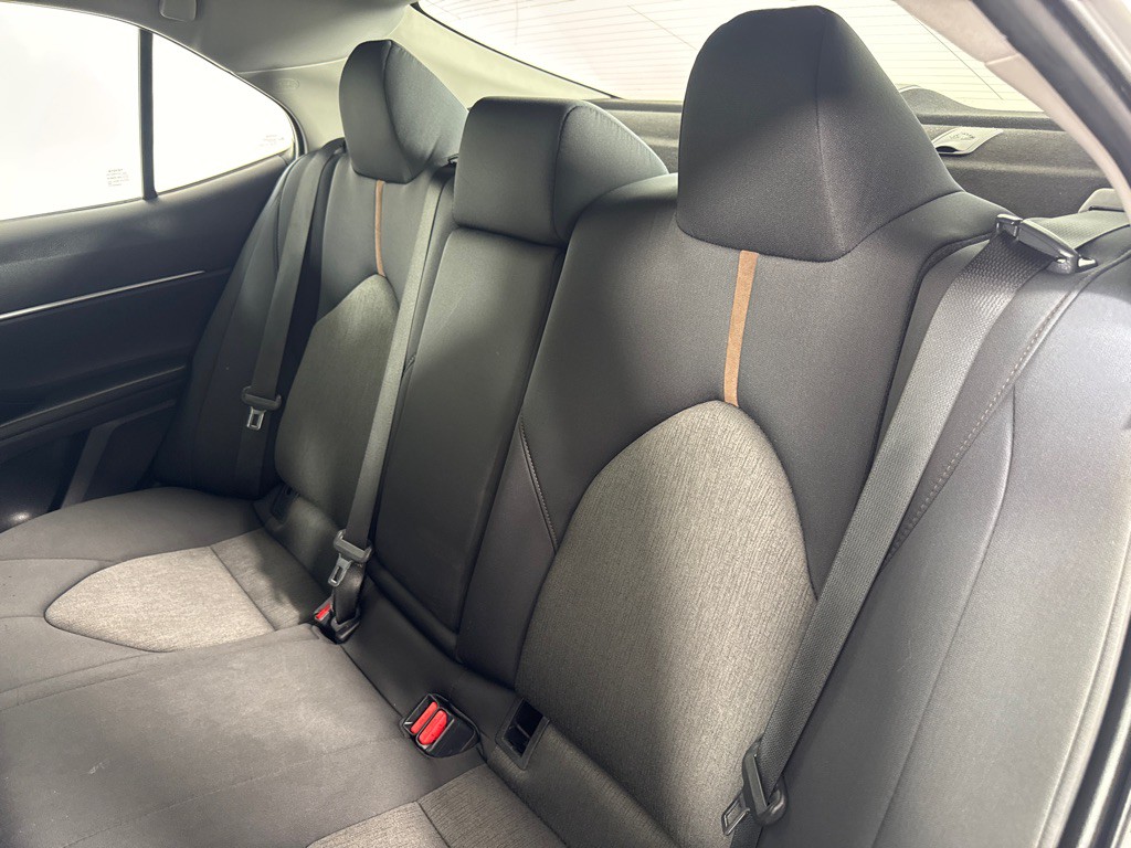 2019 Toyota Camry Image 22