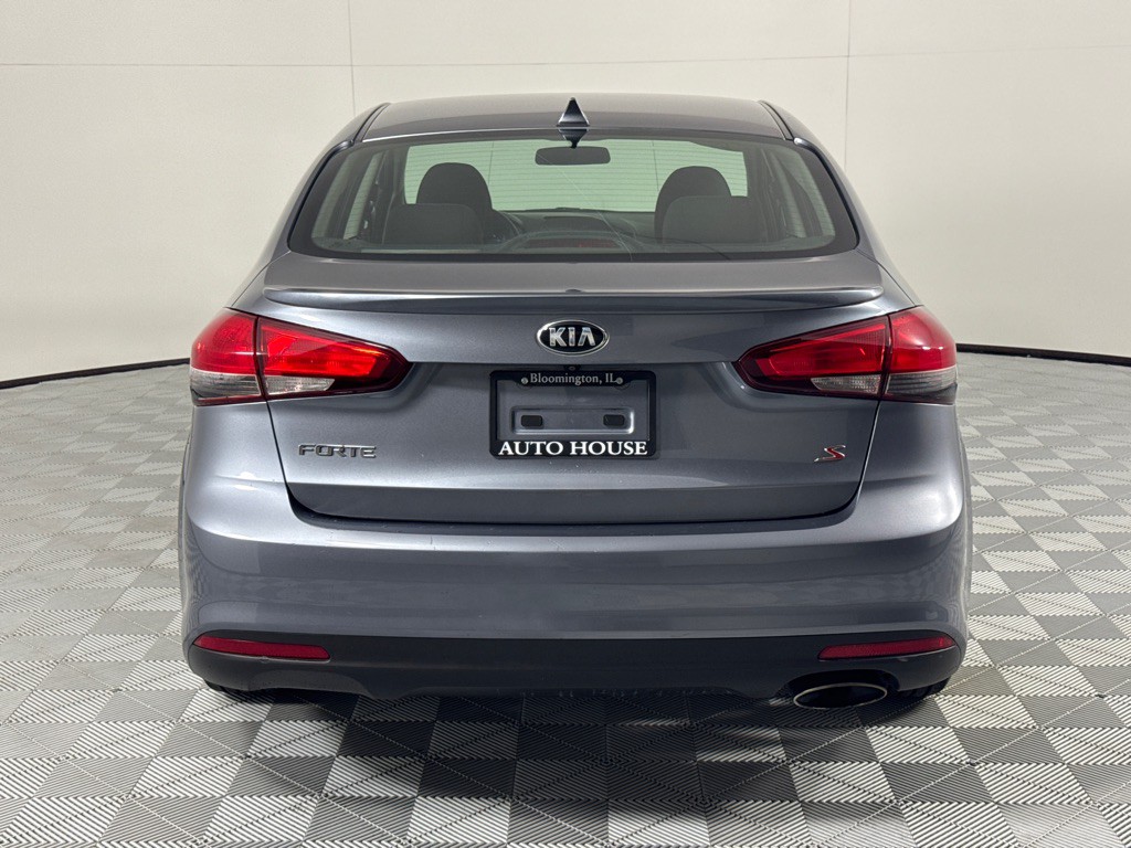 2017 Kia Forte Image 5