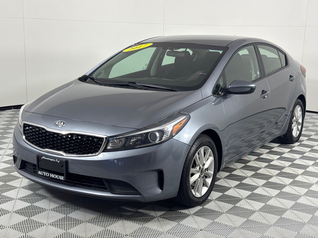 2017 Kia Forte Image 9