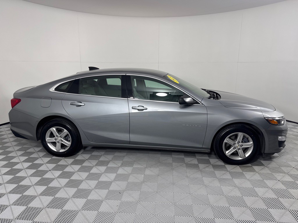 2023 Chevrolet Malibu Image 4