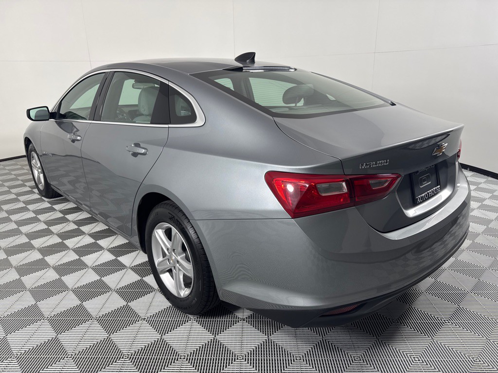 2023 Chevrolet Malibu Image 8