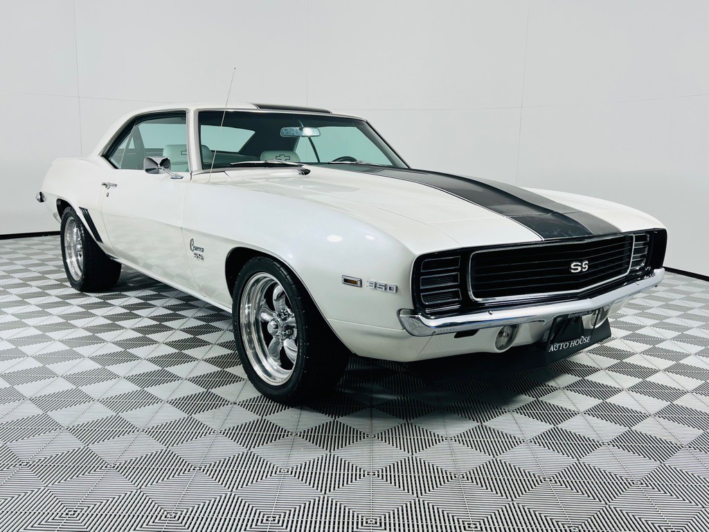 1969 Chevrolet Camaro Image 3