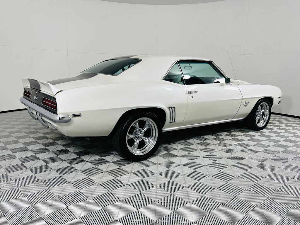 1969 Chevrolet Camaro Image 7