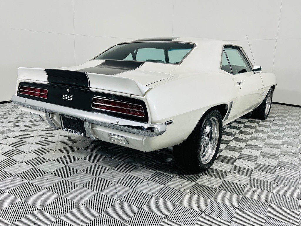1969 Chevrolet Camaro Image 9