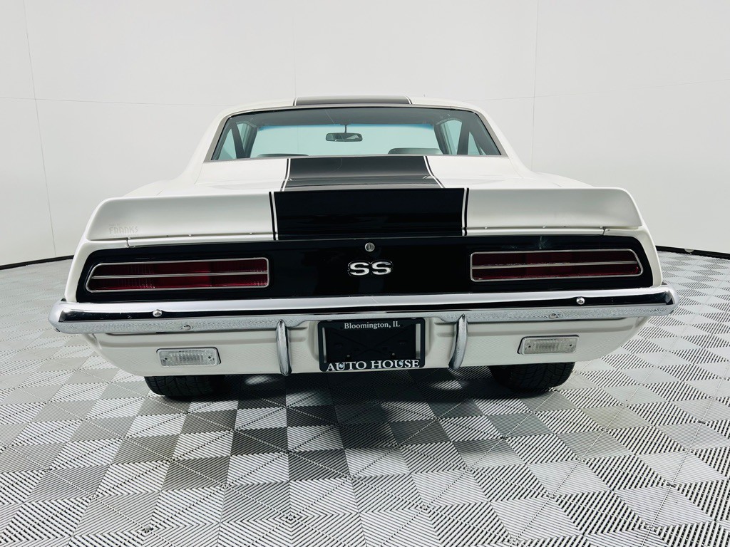 1969 Chevrolet Camaro Image 11