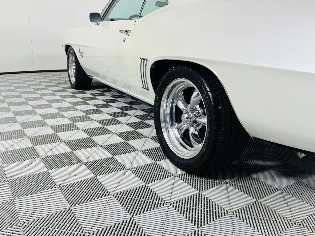 1969 Chevrolet Camaro Image 13