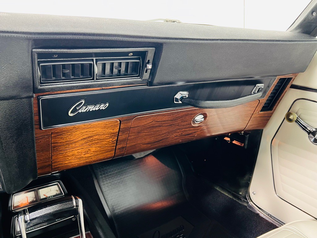 1969 Chevrolet Camaro Image 32