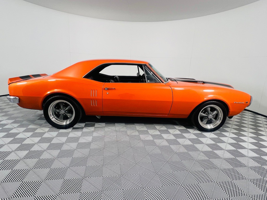 1967 Pontiac Firebird Image 5