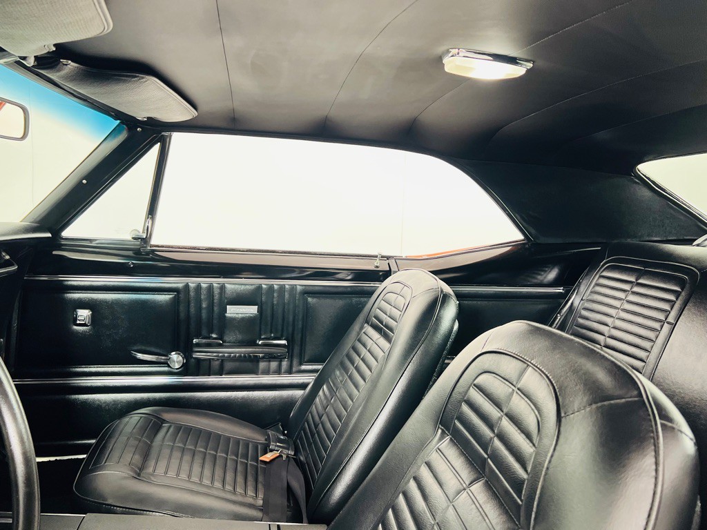 1967 Pontiac Firebird Image 20